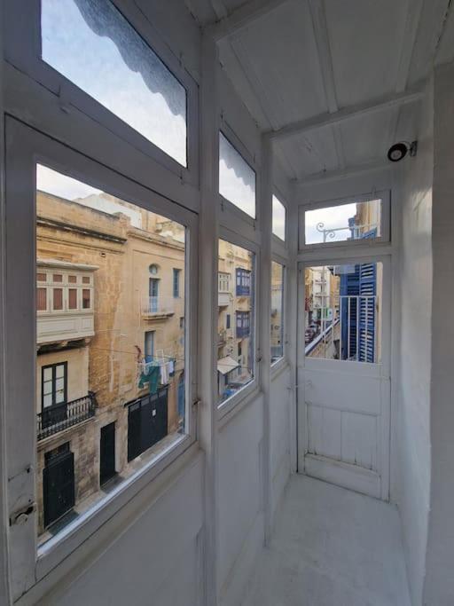No 60, 2Nd Floor, Centrally Located, Fully Equipped Studio Apt Il-Furjana Extérieur photo